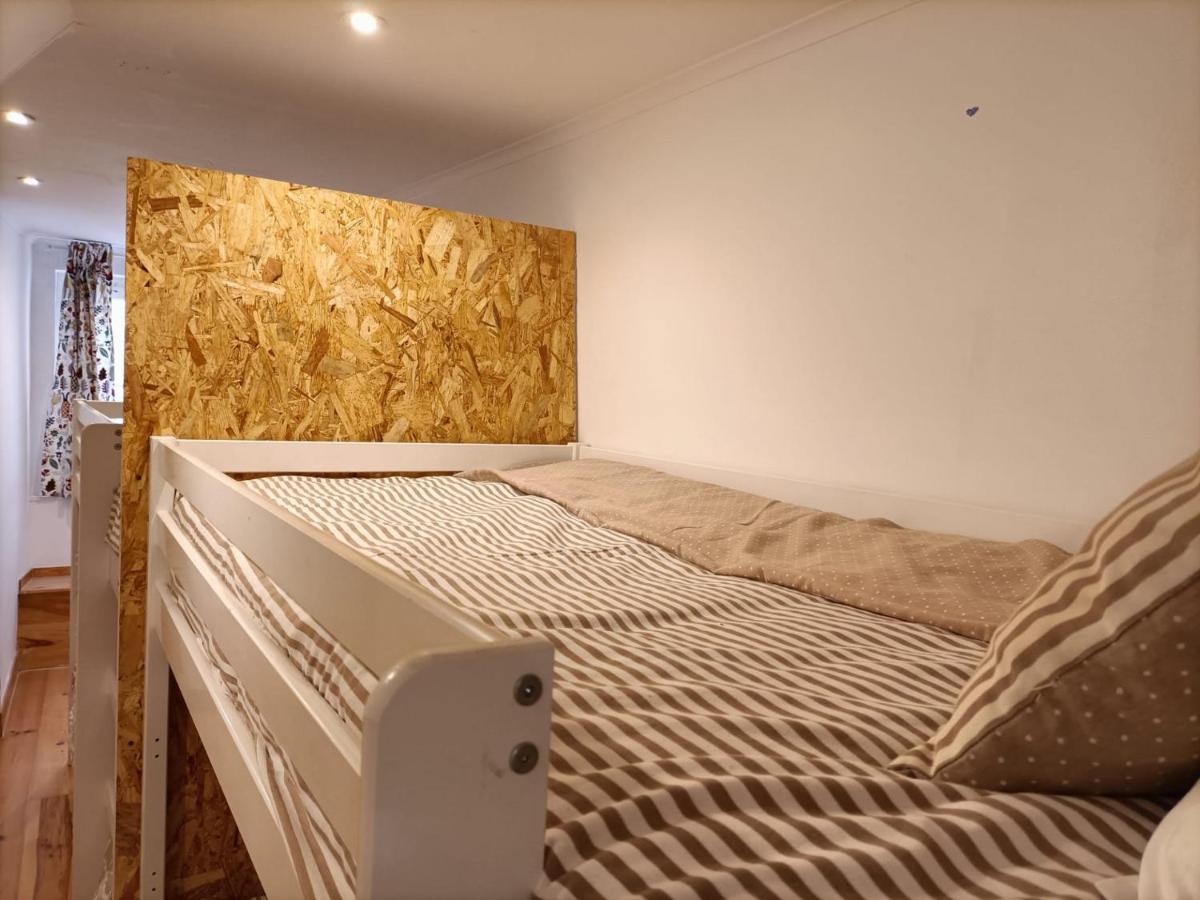 Now Bastidor Jovial Hostel Lisbon Exterior photo