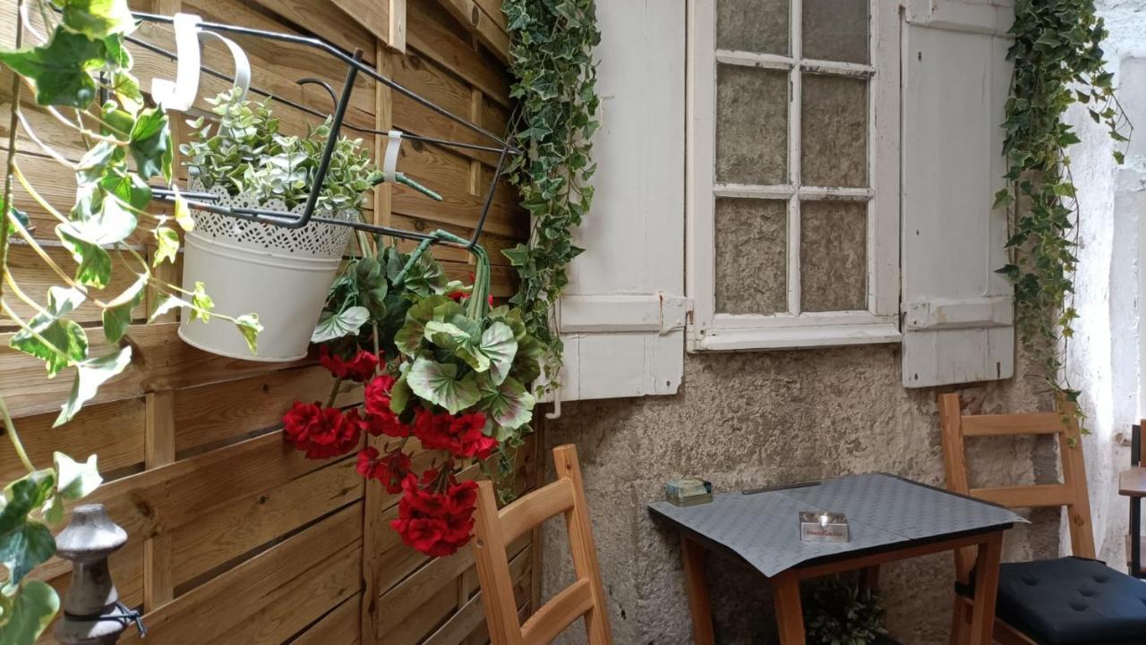 Now Bastidor Jovial Hostel Lisbon Exterior photo